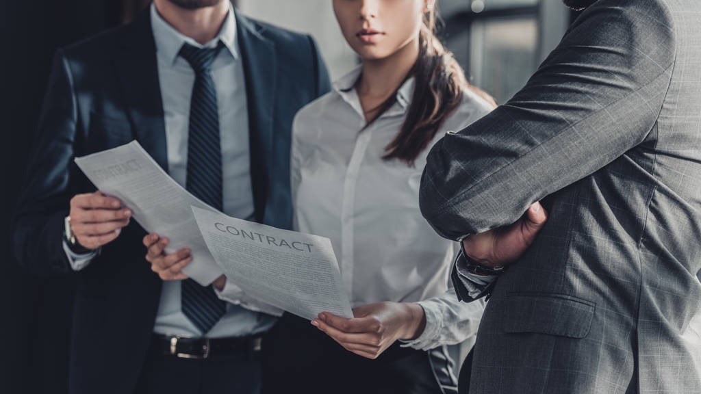 Guía de contratos atípicos para el crecimiento empresarial